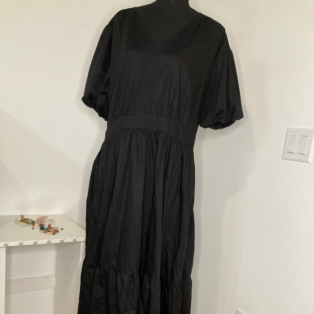 031- size XL NWT French Connection maxi dress. With pockets

100% Cotton
NWT